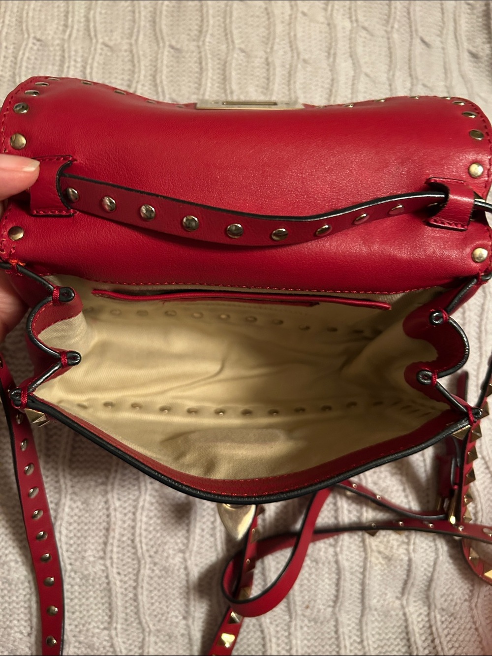 Valentino Garavani Rockstud Crossbody - Picture 9 of 9